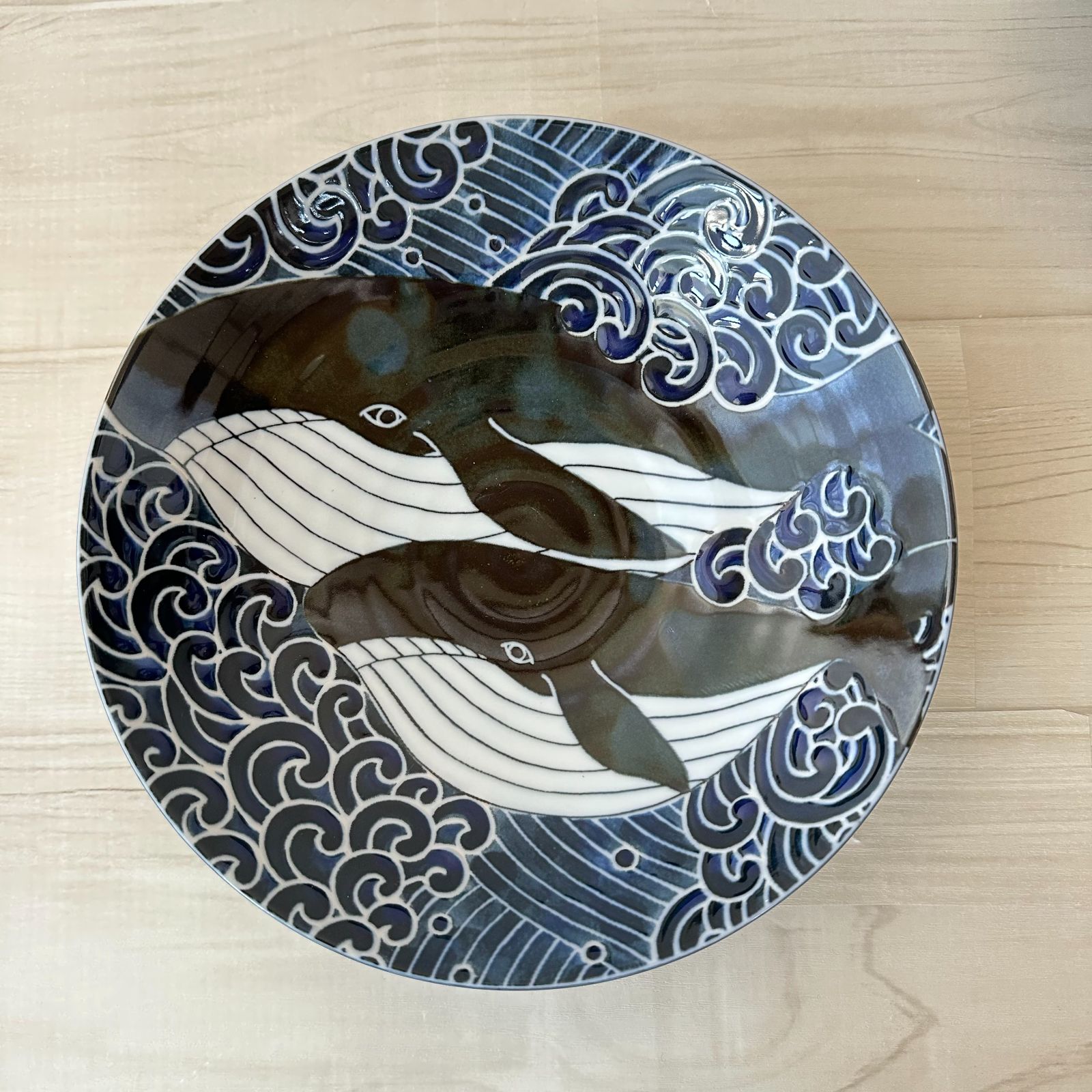 2枚】新品 日本製 美濃焼 みのる陶器 白波 くじら 22cm 深皿