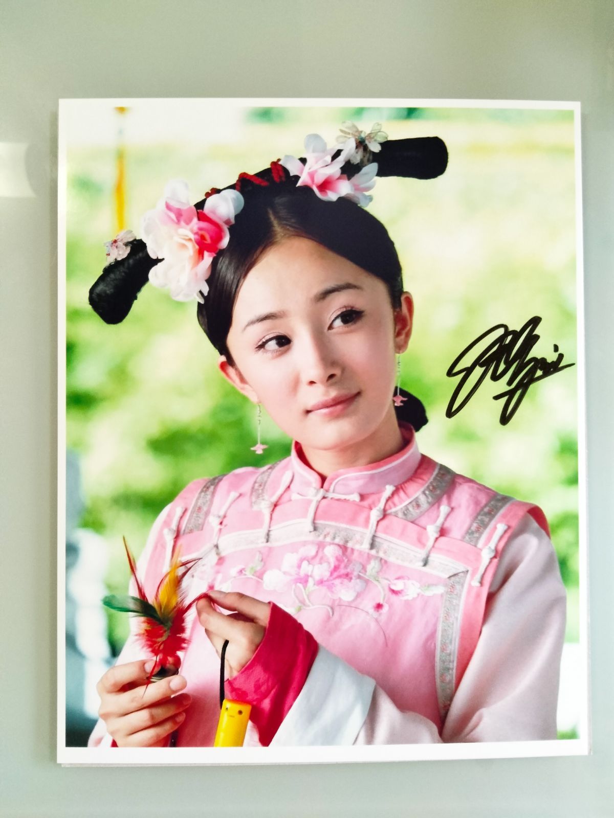 大量入荷 ヤン・ミー直筆サイン入り2Lサイズ写真…Yang Mi…中国有名女優