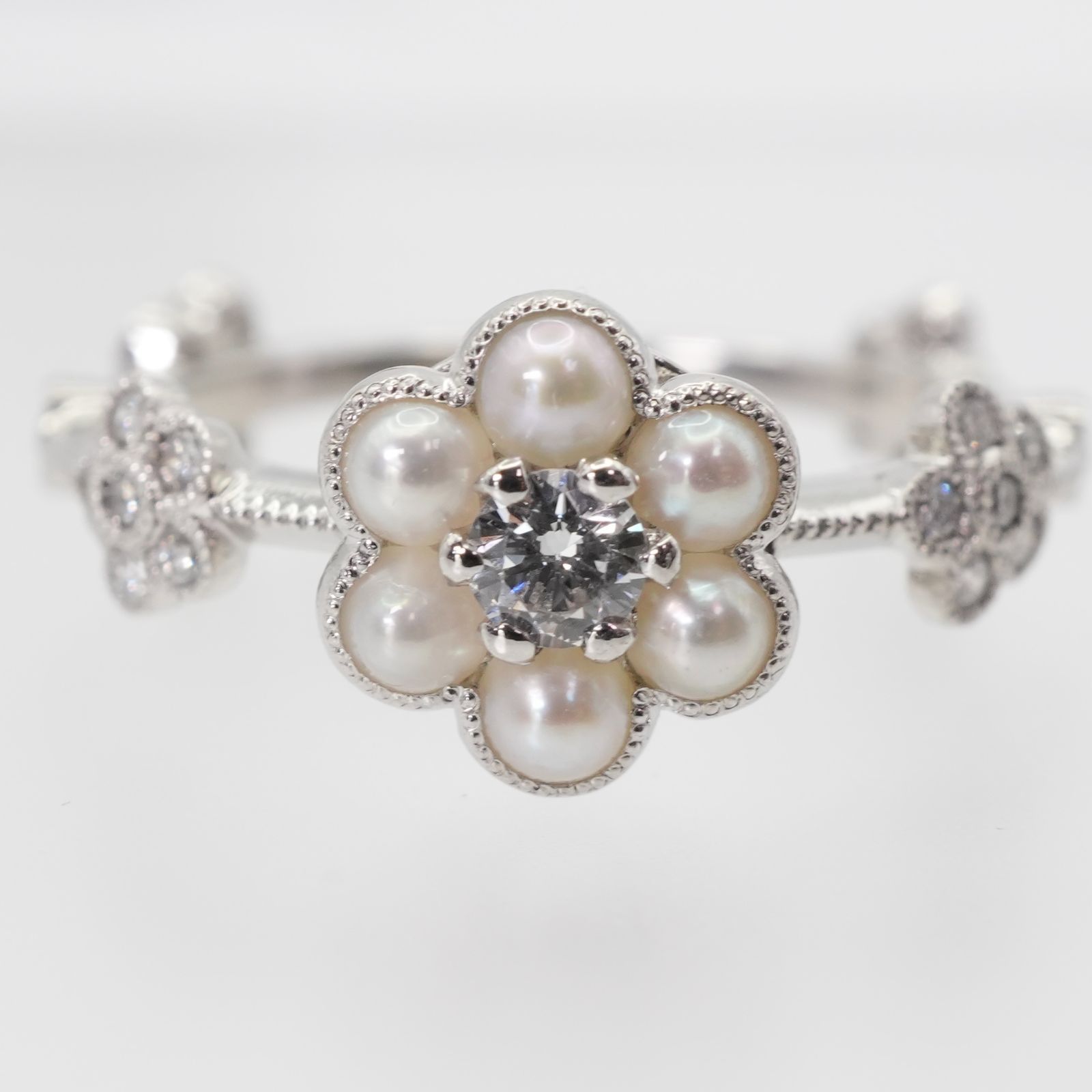 abheri フラワーリング ダイヤモンド プラチナ アベリ kataoka アベリ Abheri ダイヤモンド リング プラチナ ダイヤモンド