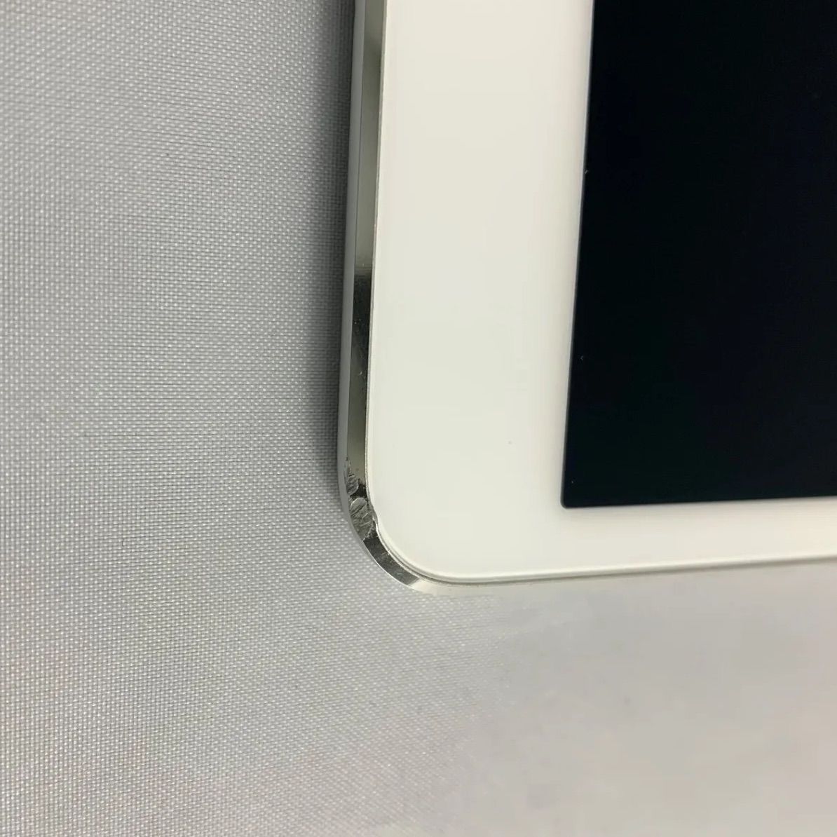 おまけ付き【☆ホワイトスポット有】iPad Pro 10.5インチ 64GB