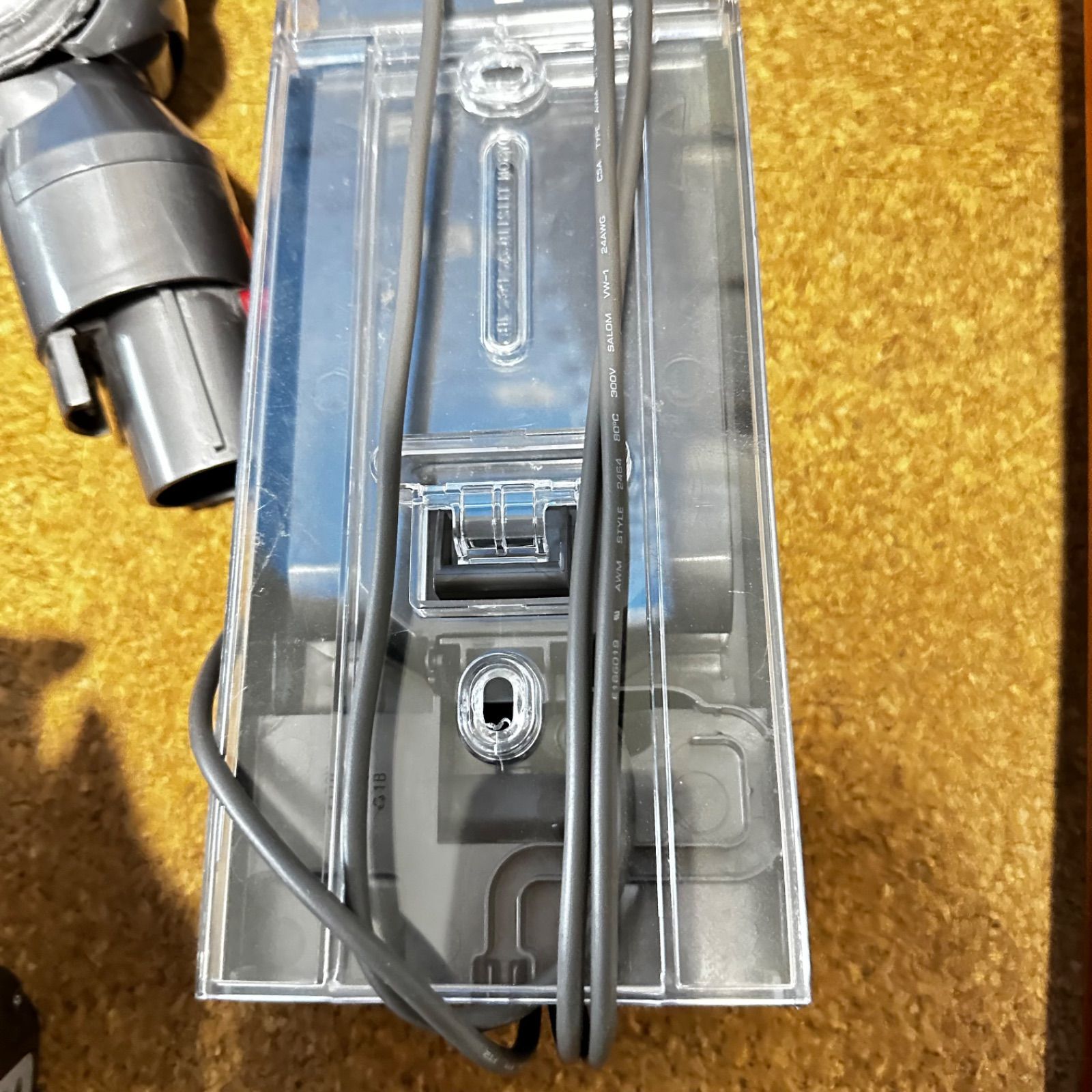 ダイソン V10 SV12 コードレス掃除機 ジャンク ジャンク品】ダイソン V10 SV12 掃除機 コードレス掃除機 dyson