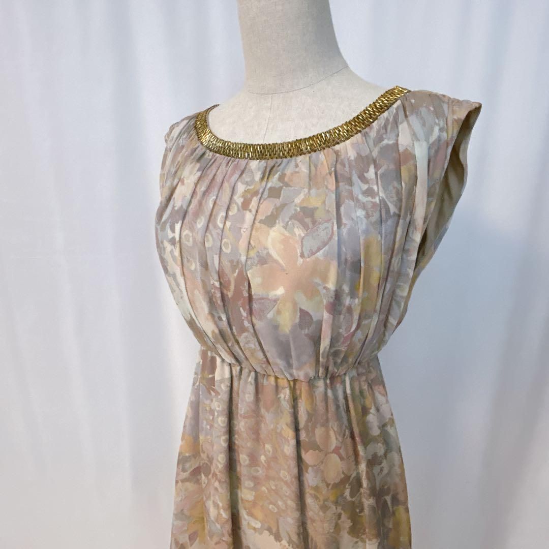 ノースリーブワンピース