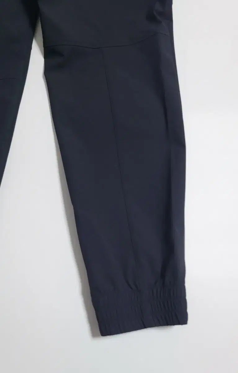 ジョガーパンツ