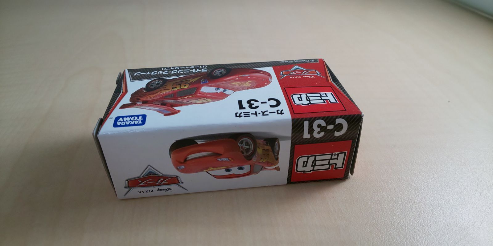 ディズニー カーズ トミカ C-31 ライトニング マックィーン