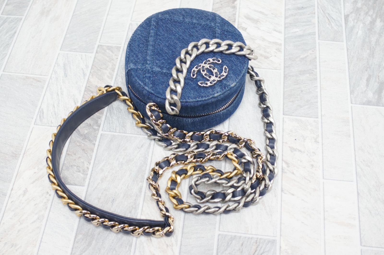 シャネル CHANEL デニム ラウンドショルダーバッグ シリアルシール 