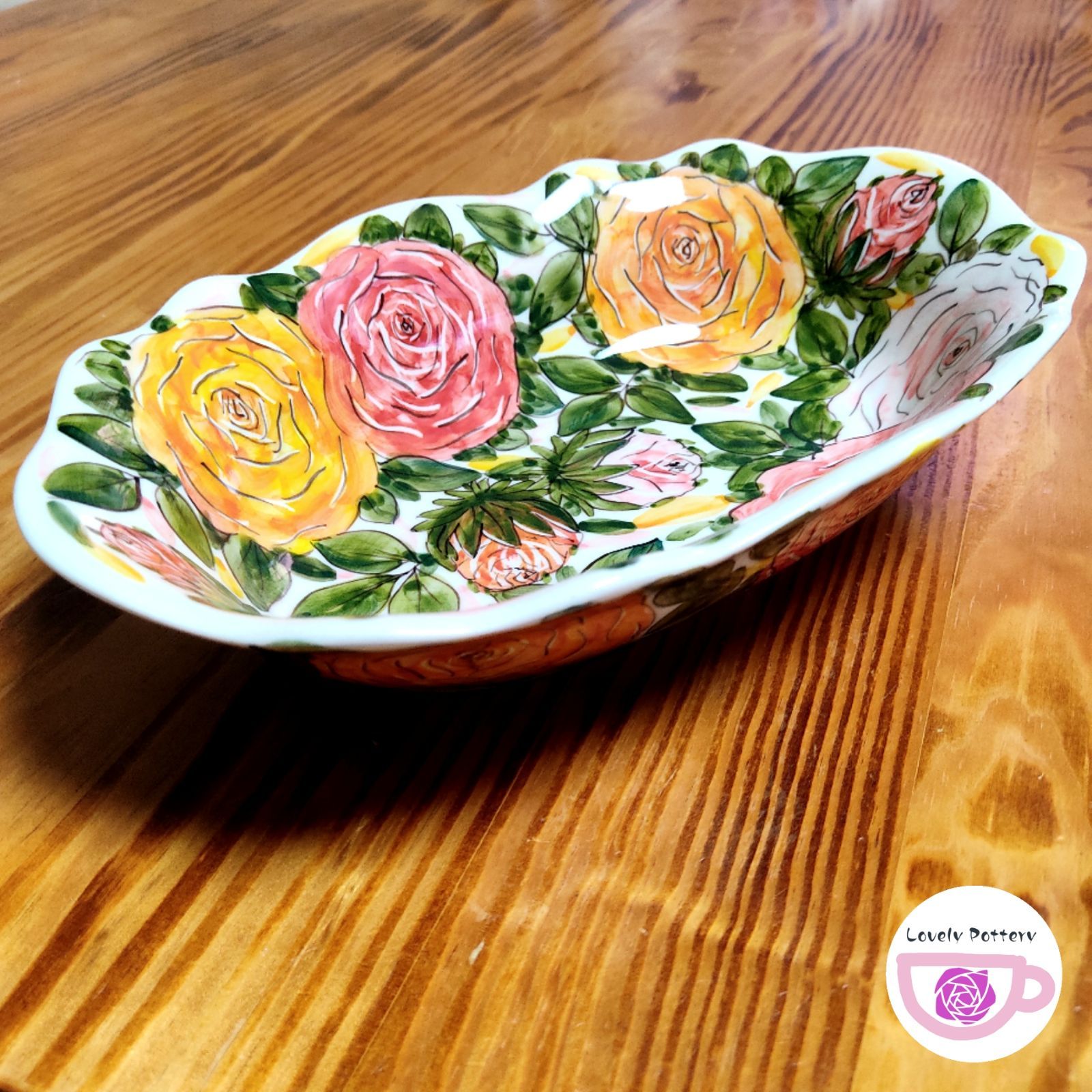 新品　バスケット　楕円ウェーブボウル　黄色とピンクのバラ　ポーランド食器　ミレナ バスケット 楕円型のウェーブボウル 黄色とピンクのバラ ポーランド