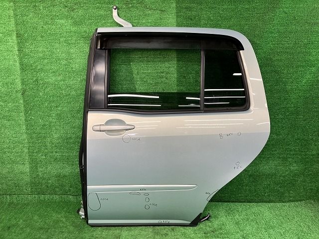 ラウム NCZ25 左リアドア ラウム Sパッケージ 4WD アサヒ M2L3 67004-46030 6T4