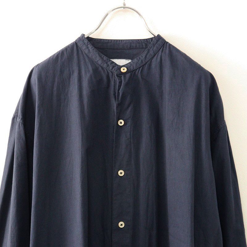 2｜ネイビー トップス