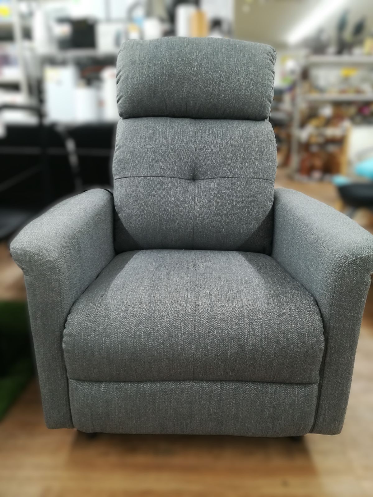 家財便発送 送料別 ニトリ 1人掛け電動リクライニングソファ 布張りタイプ 3358