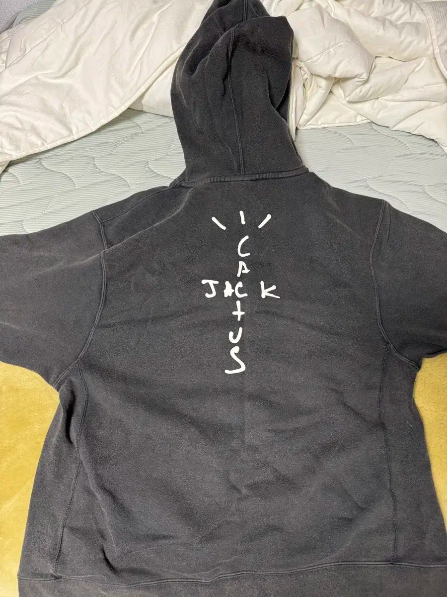 炎 フード付きTシャツ