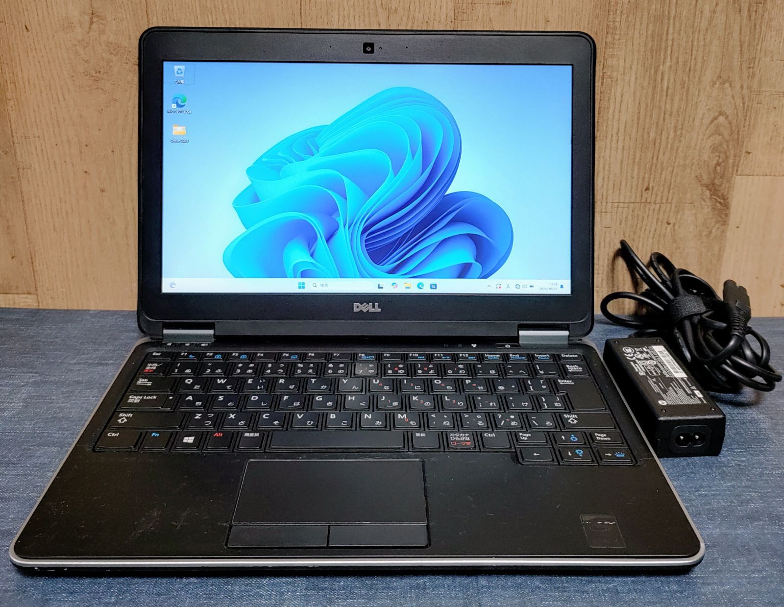 DELL ノートパソコン Corei5 メモリ8GB SSD256GB 小型 バッテリー良好 管理番号 M154