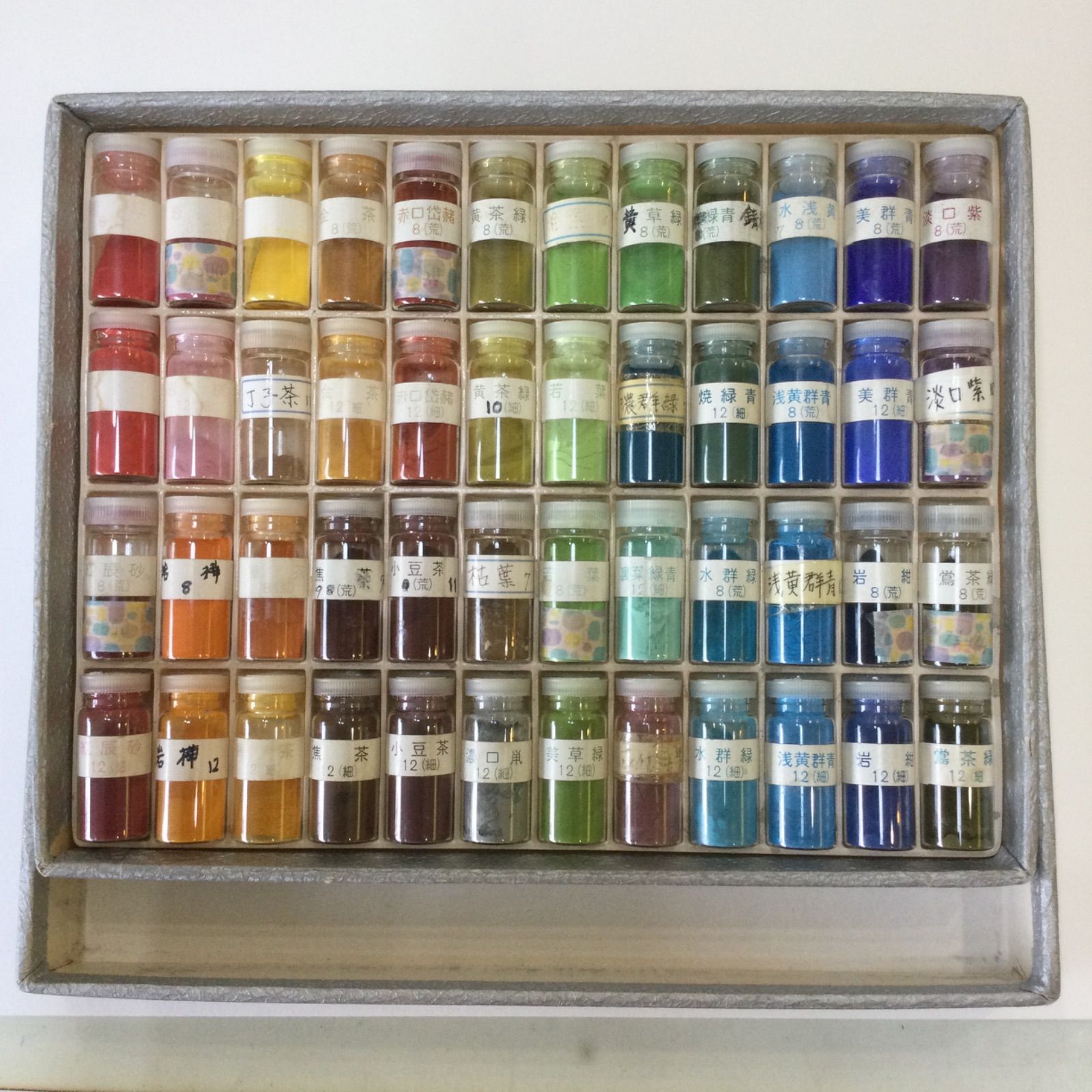 ナカガワ鳳凰桃山 折り畳ま 絵具セット 48色