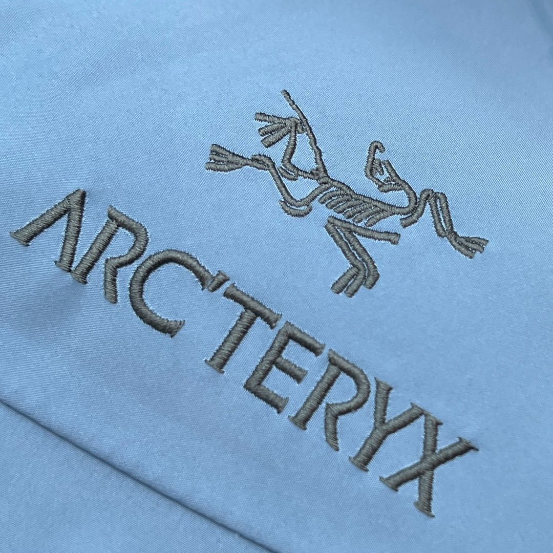 Arcteryx Alpha SV7 シリーズ アウトドア 登山 通気性のある防風防水ジャケット