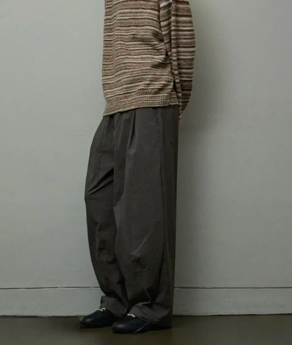 XL LEARVE クレメンテ ナイロン ワイド パンツ グレー