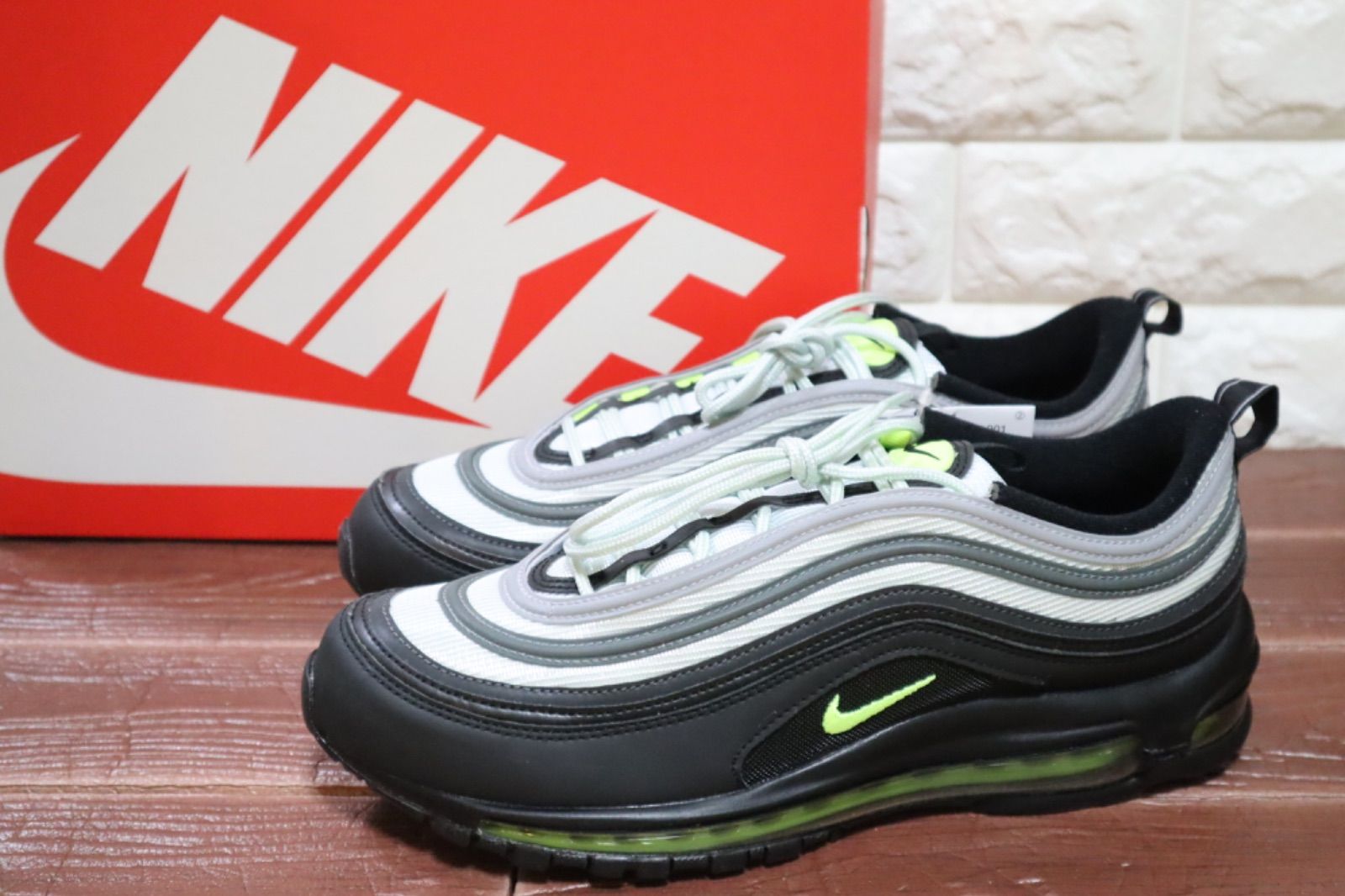 新品 定価20900円 ナイキNIKE AIR MAX 97 エアマックス 97 PURE PLATINUM/VOLT-BLACK-WHITE ボルト