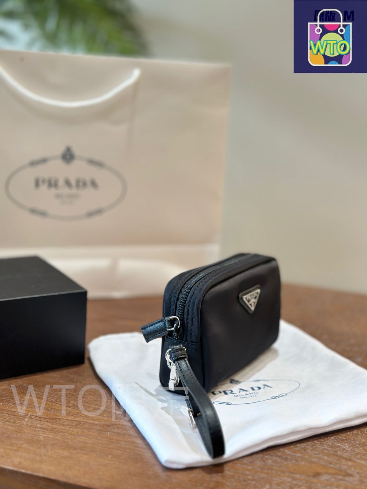 限定値下げ中　新品未使用　箱付き　PRADA ポーチ PRADA プラダ ポーチ 1NR023 QHH レディース コインケース