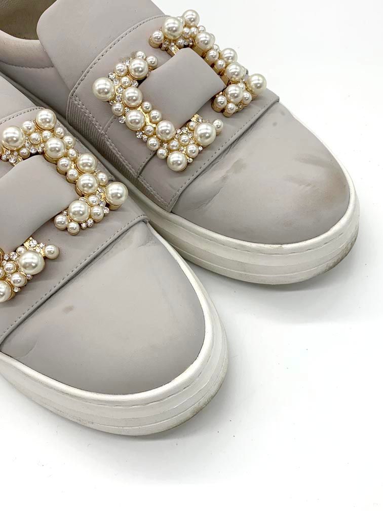 パールバックル スリッポン