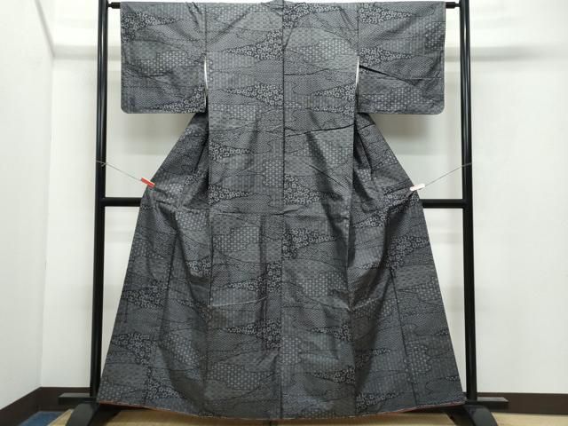 平和屋着物○本場村山大島紬 菱吉祥花文 三越扱い 正絹 逸品 CAAX5883gh