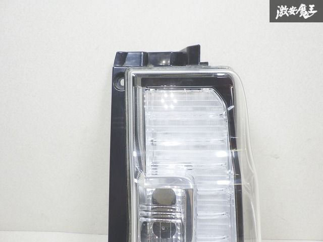 DAIHATSU ダイハツ 純正 LA600S LA610S タント カスタム テール