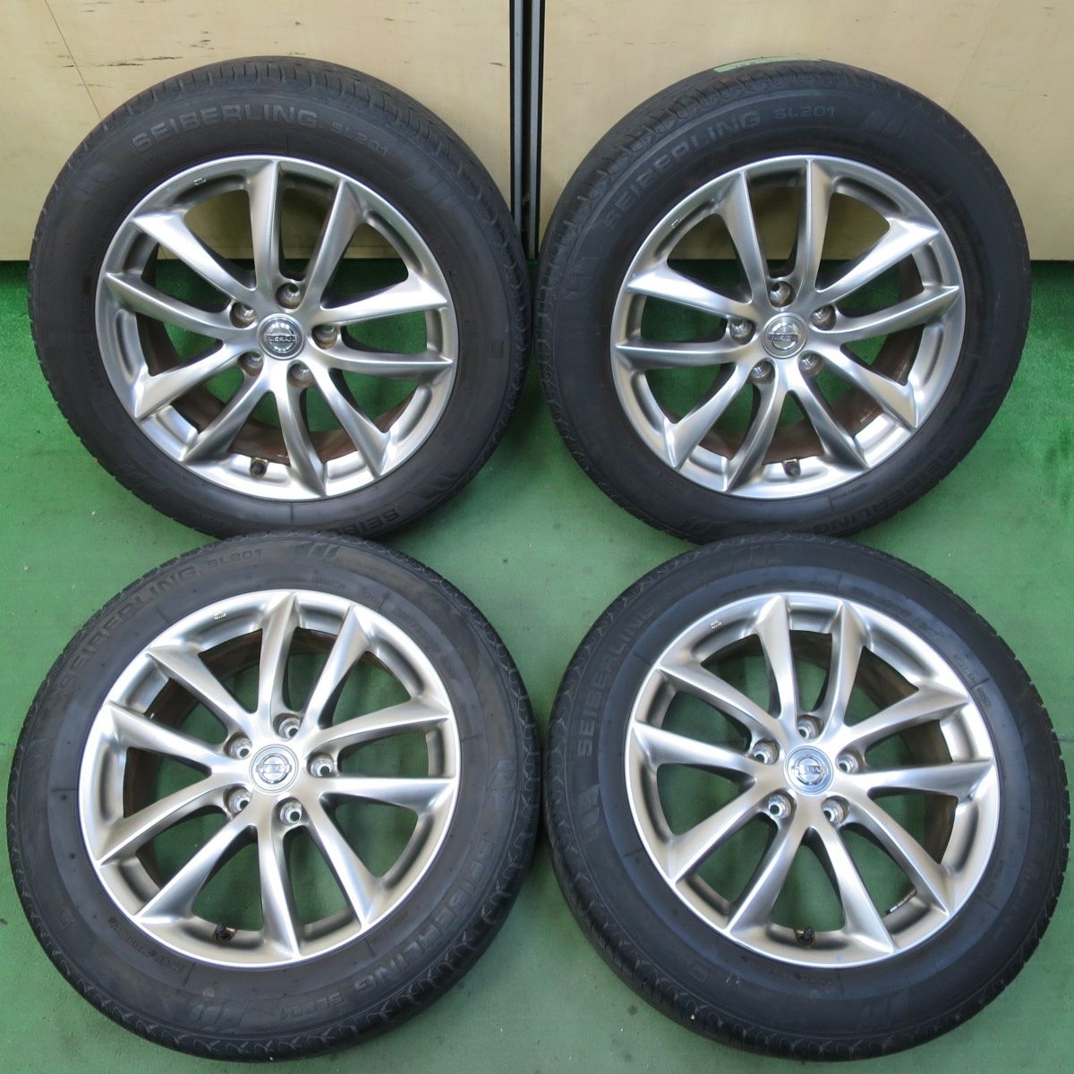 日産 スカイラインv36 純正ホイール 17インチ タイヤ付き 225/55R17