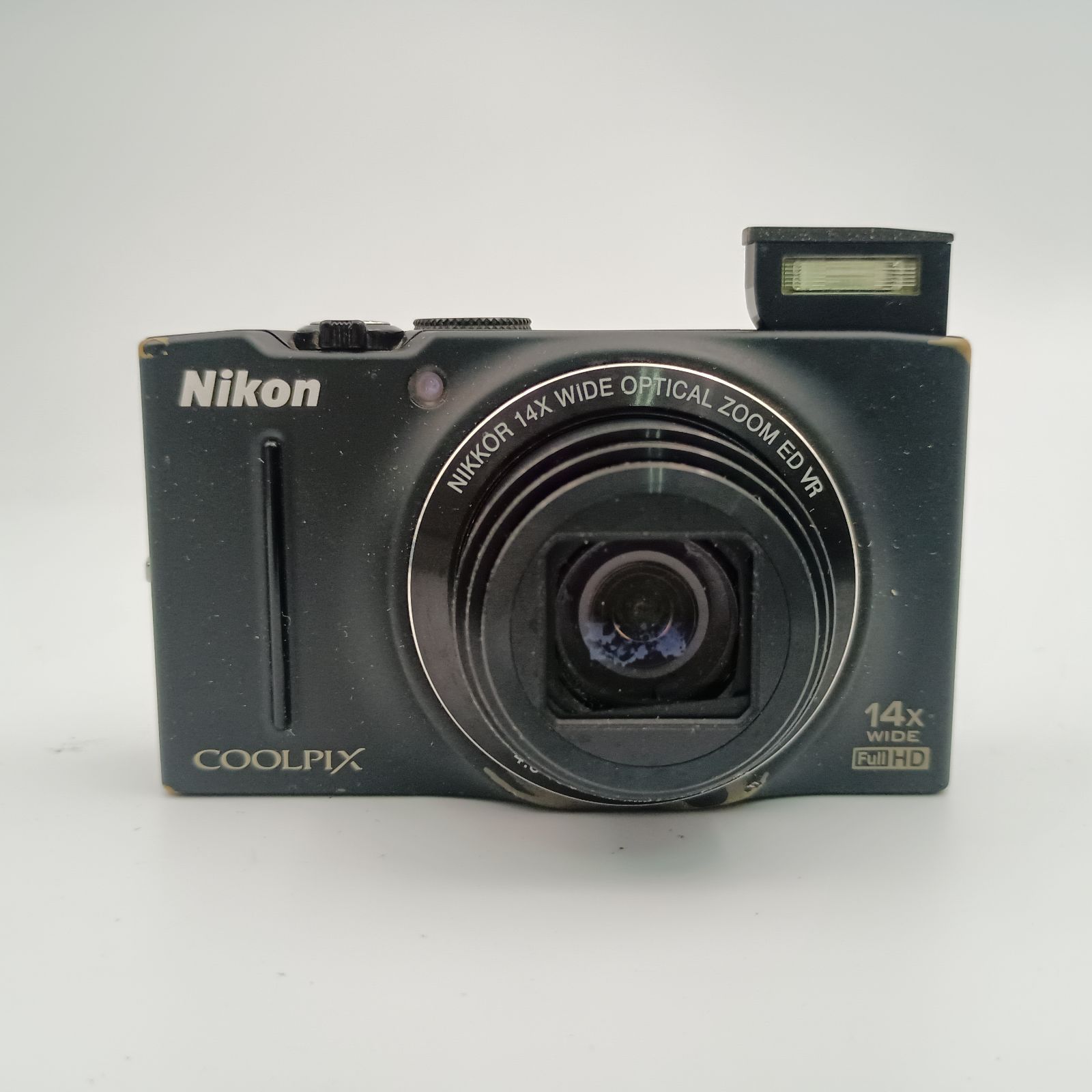 Nikon Coolpix S8200 Compact DIGITAL Camera Black コンパクト