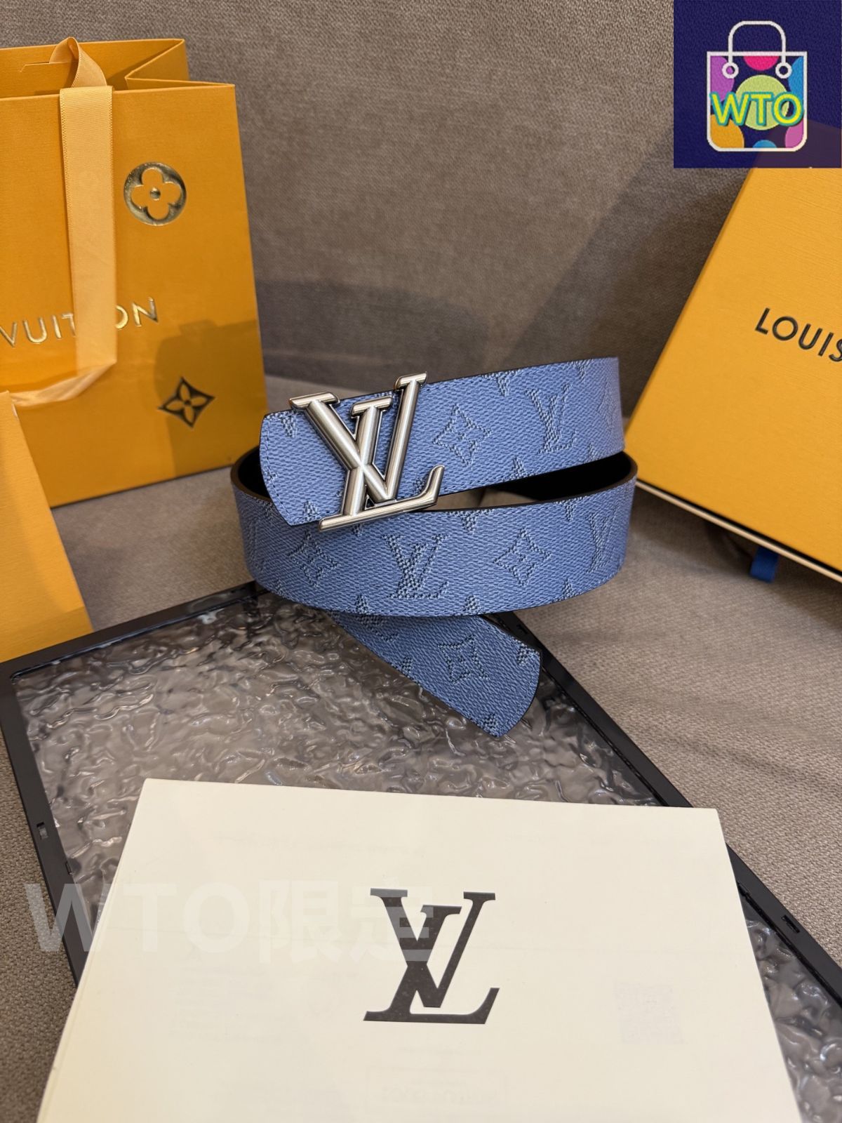 LOUIS VUITTON ベルト イニシャル 40MM リバーシブル Louis Vuitton