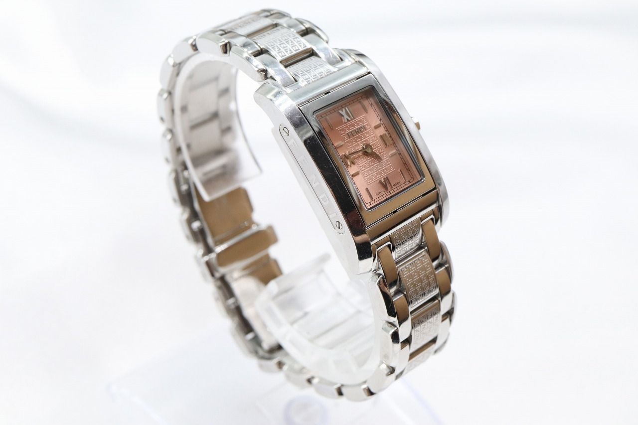 FENDI　腕時計 W261-185】動作品 電池交換済 FENDI フェンディ SWISS MADE 2針
