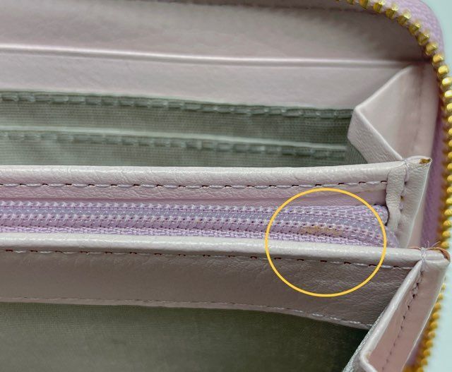 未使用 キャサリンハムネット 長財布 アウトレット品 型押し 花柄