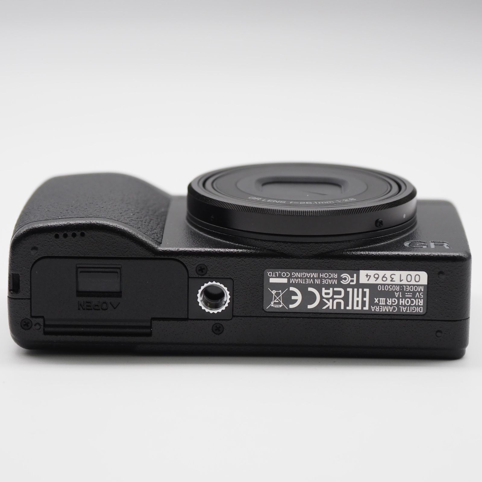★元箱付き・ショット数233回の新品級★ RICOH GR IIIx #2694 ☆元箱付き・ショット数233回の新品級☆ RICOH GR IIIx #2694