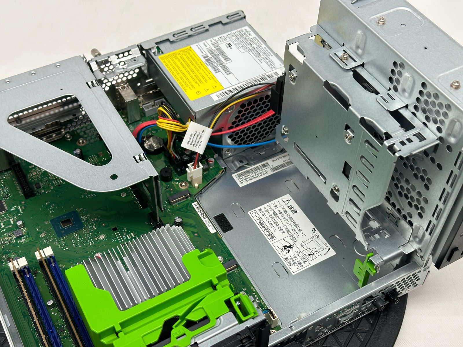 ESPRIMO D588/V i7-8700 32G SSD512G+HDD1T FMV-ESPRIMO 【極上性能