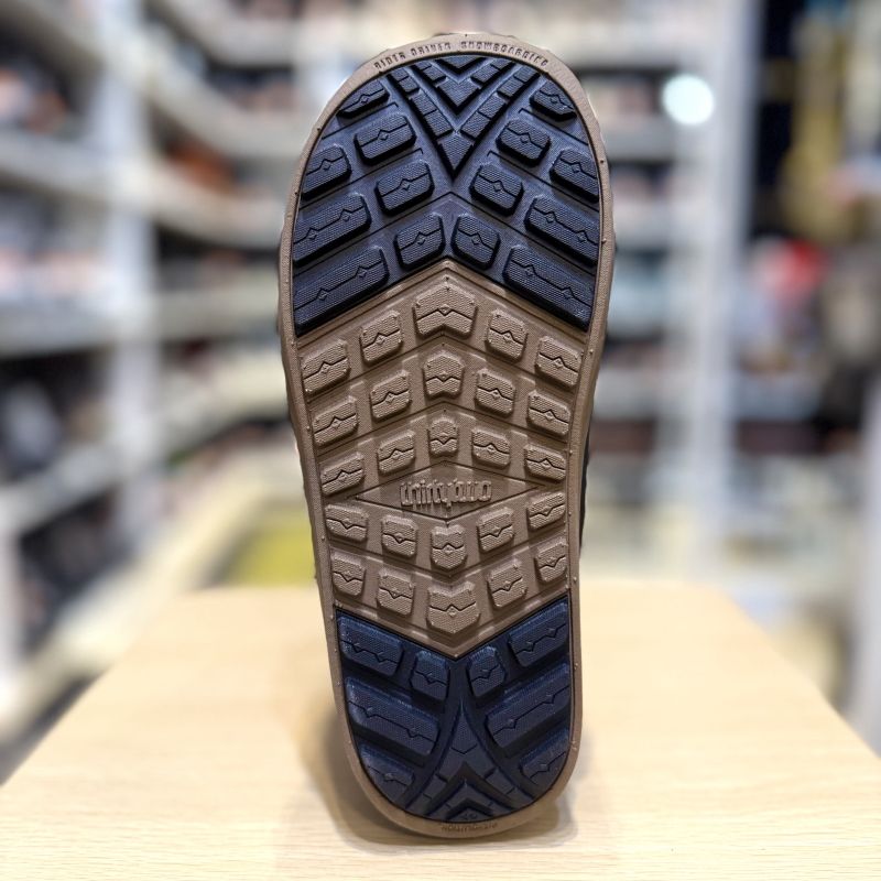 24-25 THIRTYTWO LASHED W'S X VOLCOM ｶﾗｰ:BLACK 23.5cm