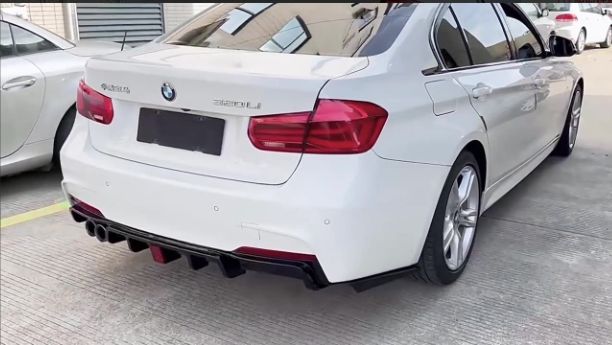 フィットする BMW 3シリーズ F30 MT用 LED付後唇リアリップスポイラー 2013-2019 ピアノブラック カスタムパーツ