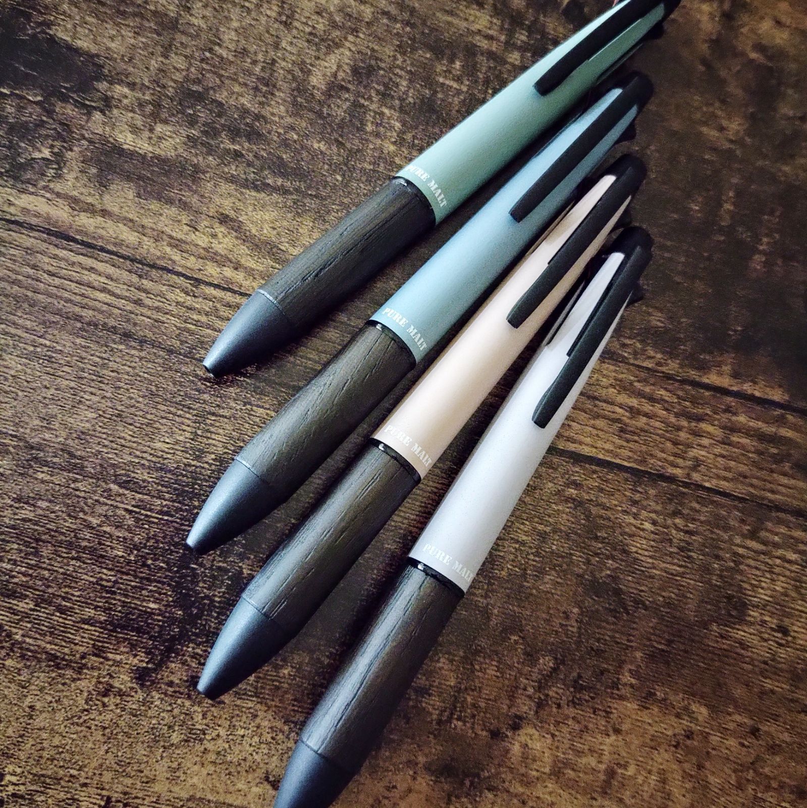 ジェットストリーム インサイド ピュアモルト 4&1 新品 限定