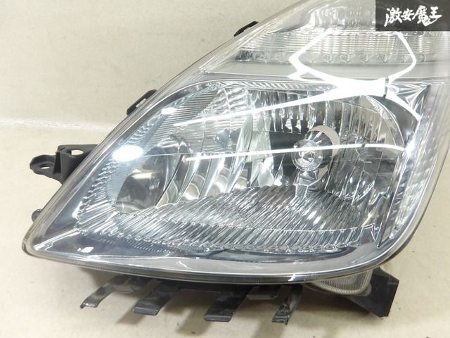 トヨタ 純正 NHW20 20 プリウス 後期 HID ヘッドライト ヘッド