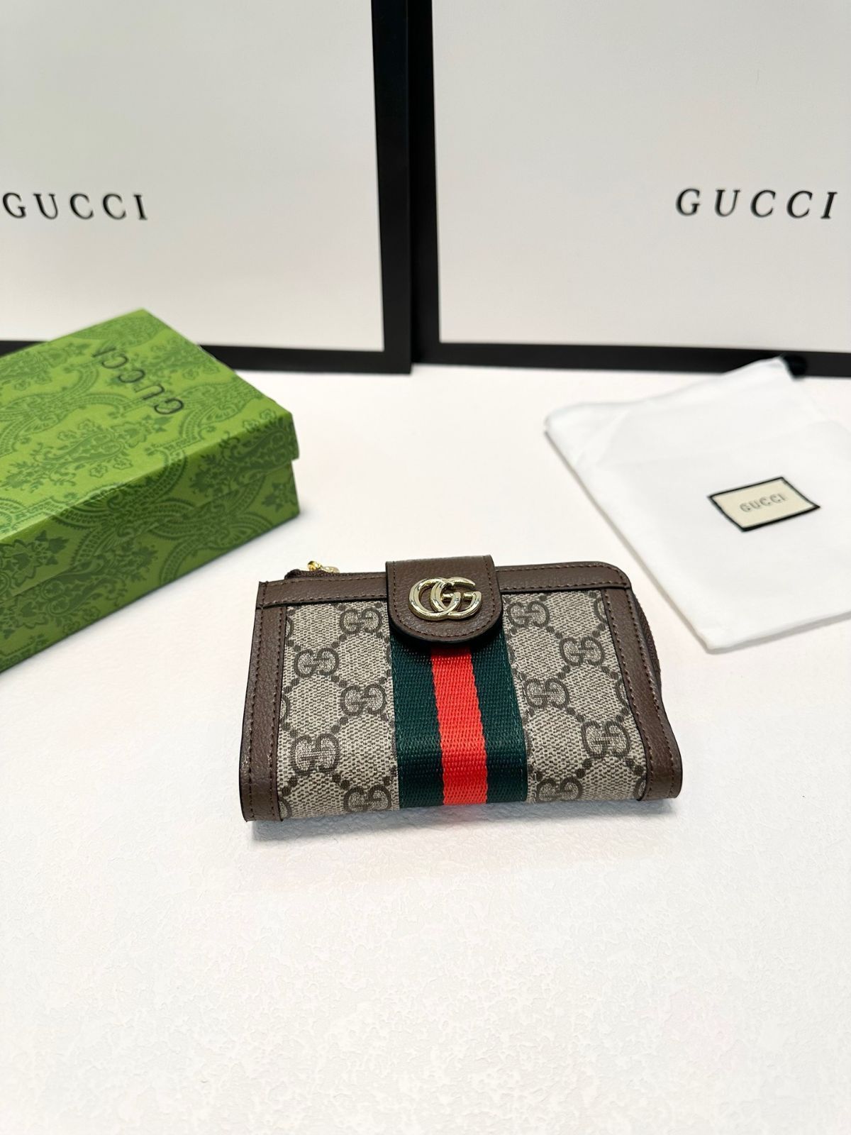 大人気美品！グッチ/GUCCIオフィディア GG 折り財布 ジップアラウンドウォレットレディース☆メンズ 財布 新品未使用