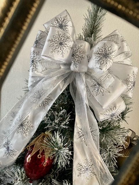 ★ クリスマスツリートップ　ゴールドスノーフレーク　M★ ☆ クリスマスツリートップゴールドスノーフレークM☆