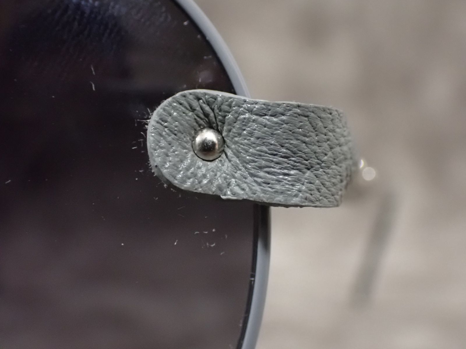 レンズ ブラック系