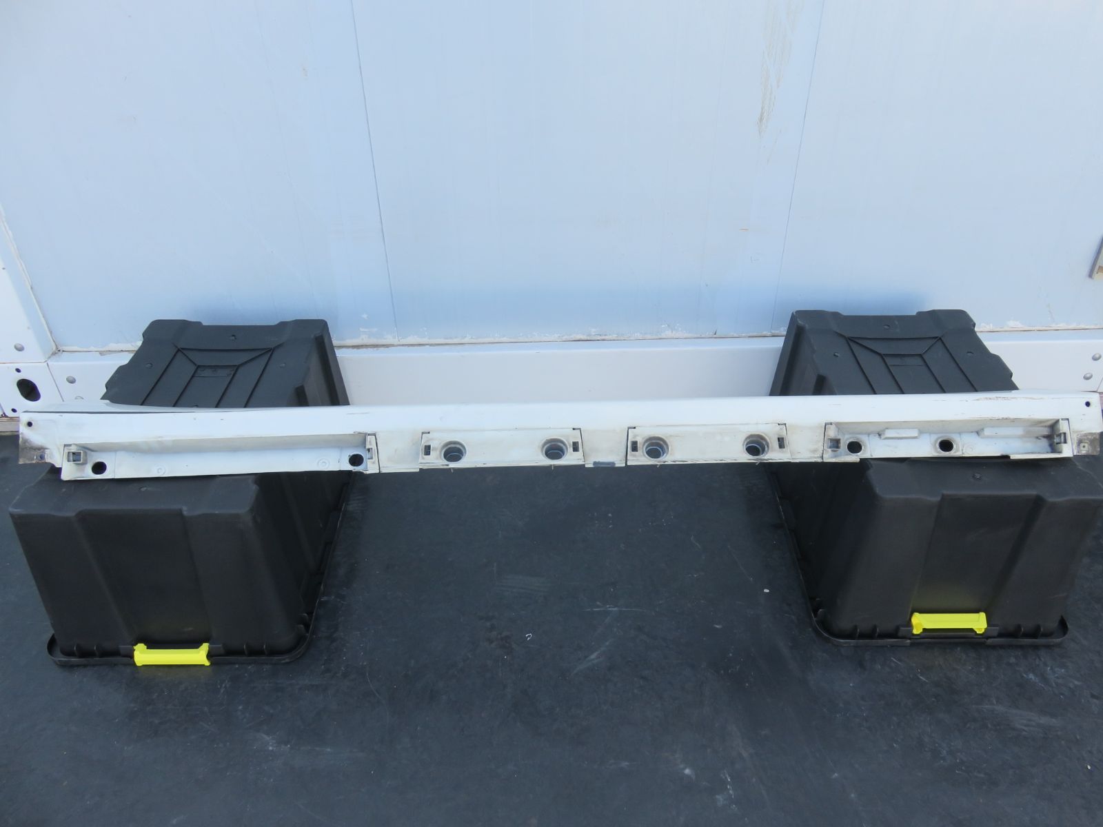 プリウス ZVW30 サイドステップ 右 青系 75850-47010 | プリウス ZVW30 純正 右 サイドステップ⁄サイドスカート