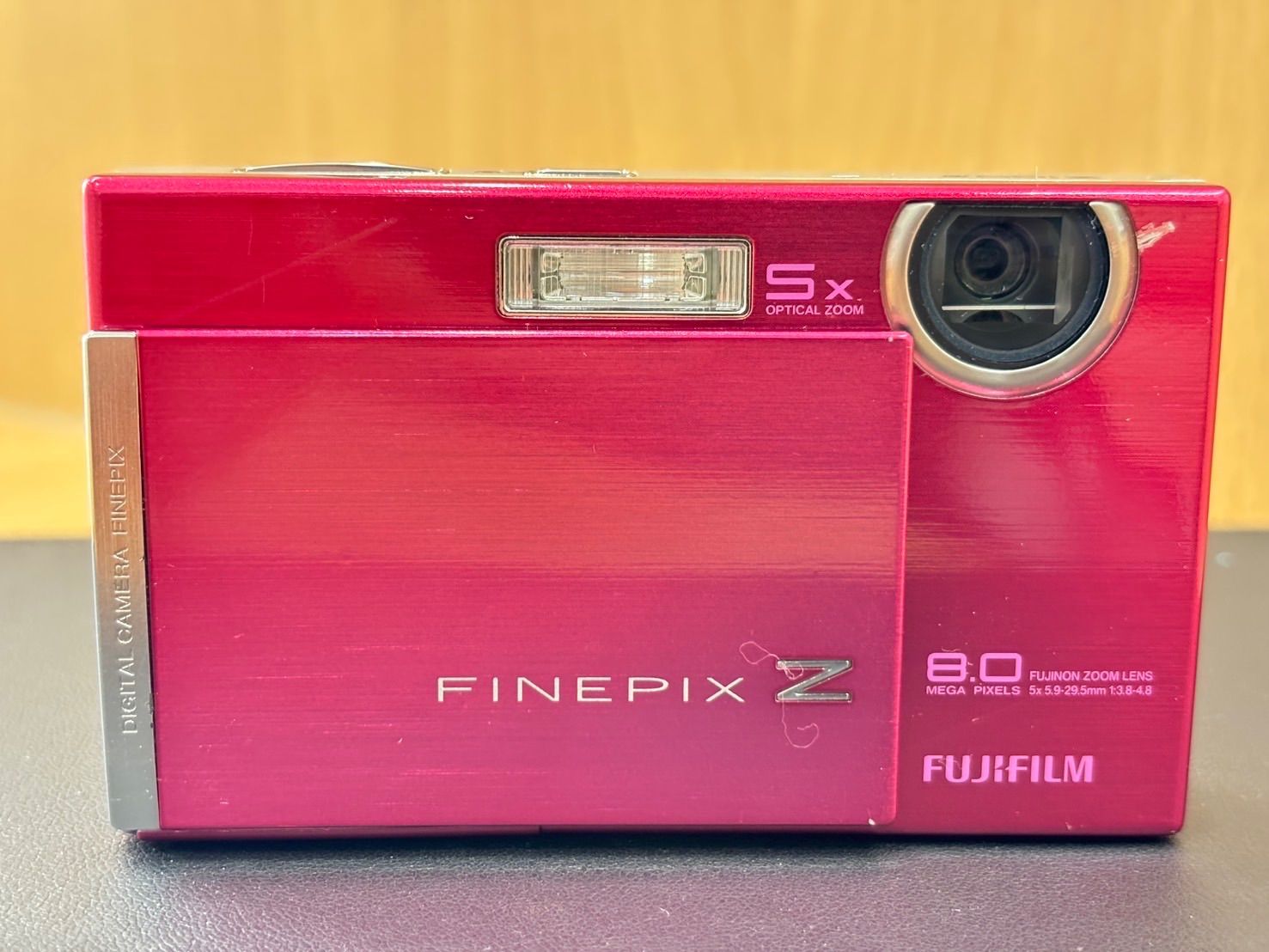 コンパクトデジカメ ややジャンク FINEPIX Z ピンク 充電器 FUJIFILM