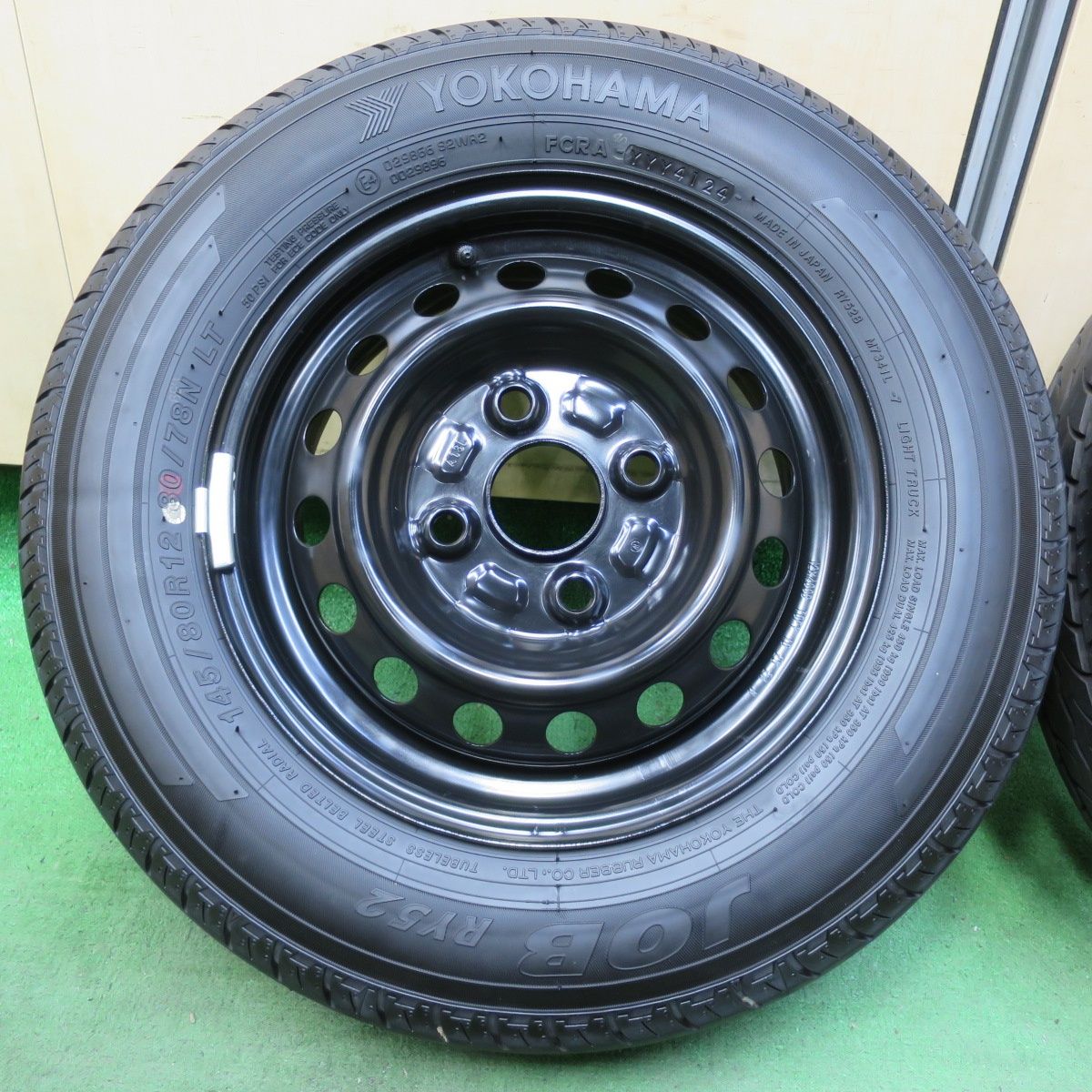 【未使用】ハイゼット純正 145/80R12 タイヤ ホイール付き 2024年製 2024年製 新車外し品】ダイハツ ハイゼット 純正 12in 4.00B +40