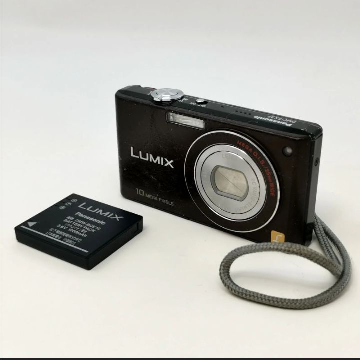 Panasonic LUMIX 10メガピクセル コンパクトデジタルカメラ LUMIX 10 