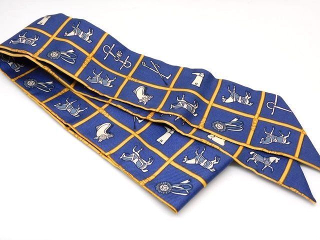 かなり エルメス COUVERTURES ET TENUES ツイリー スカーフ 061356S レディース リボンスカーフ HERMES □7J