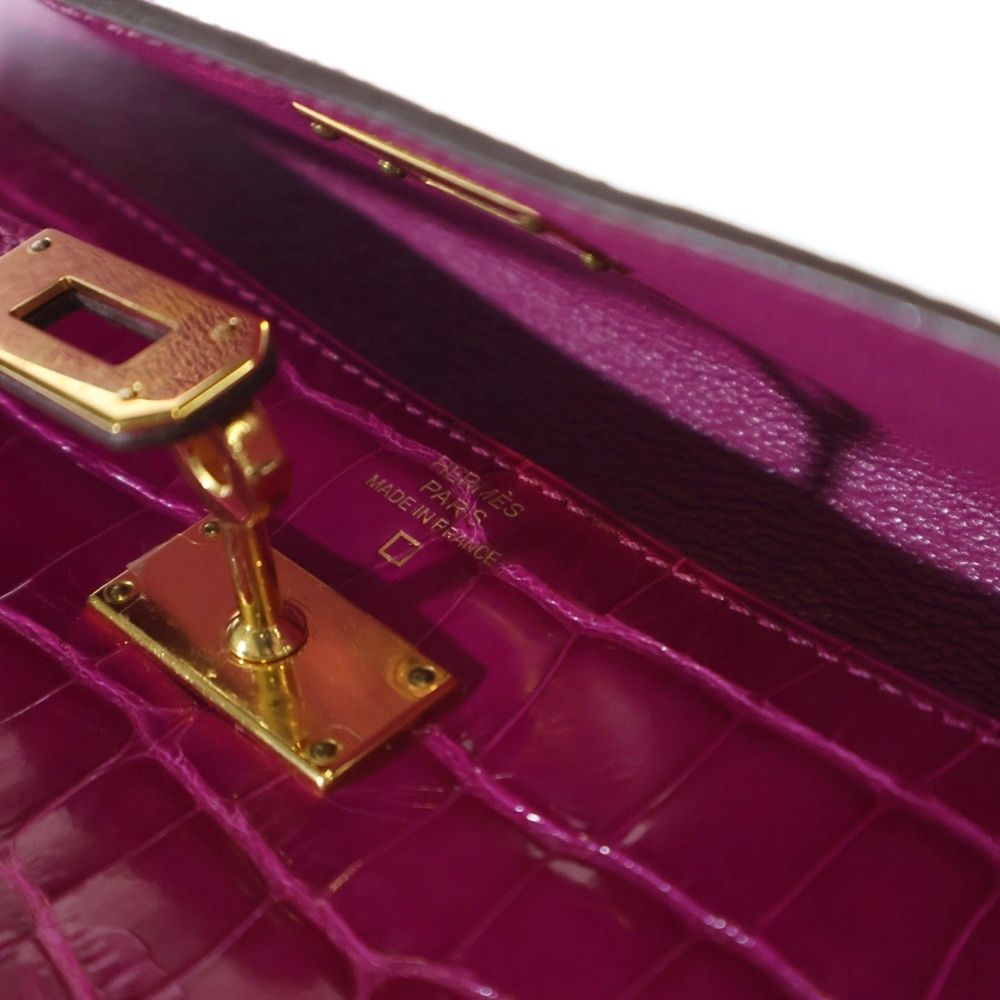 【超希少】エルメス ケリーウォレット アリゲーター A刻 ローズシェヘラザード 超希少】エルメス ケリーウォレット アリゲーター A刻 ローズ