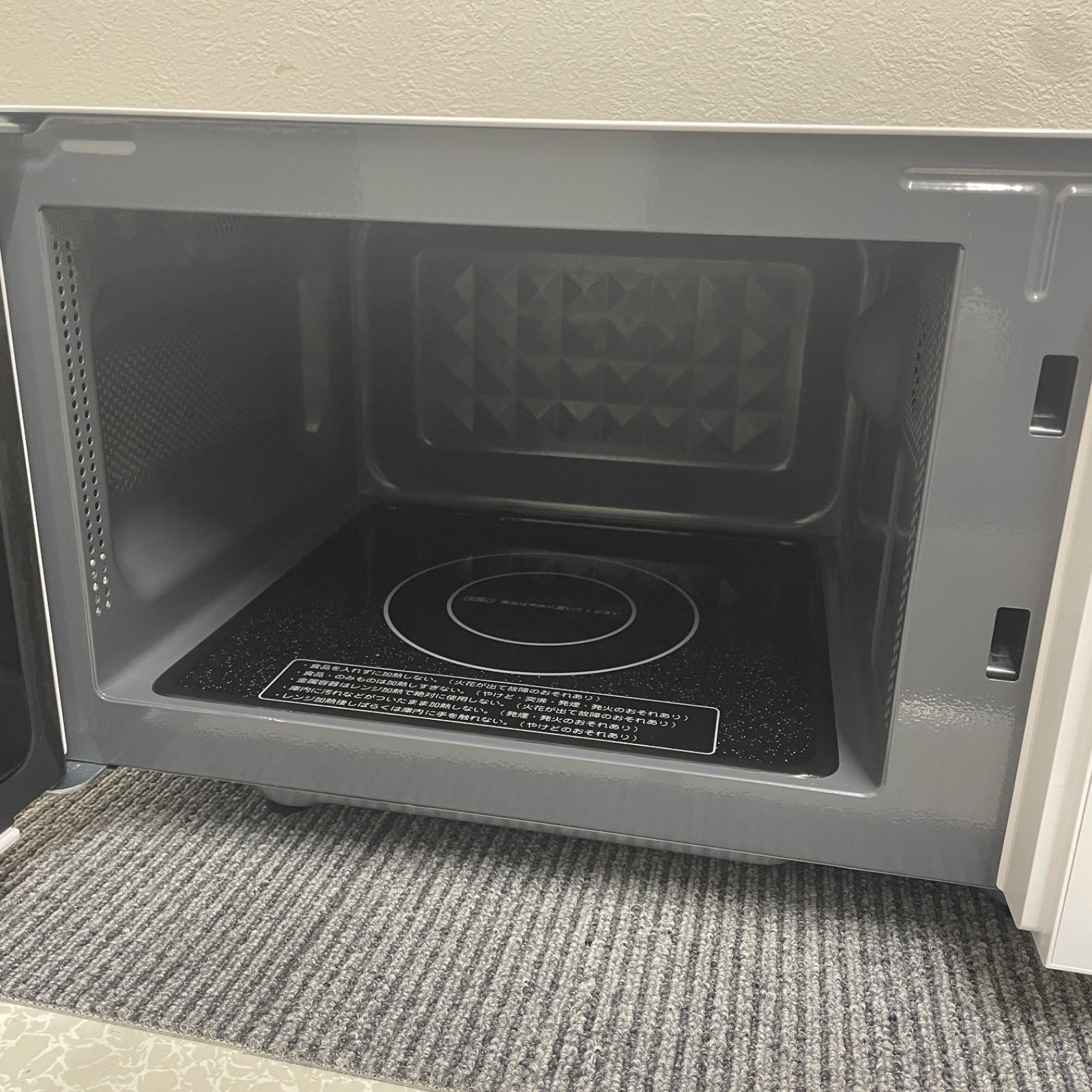 PRW-F180 W