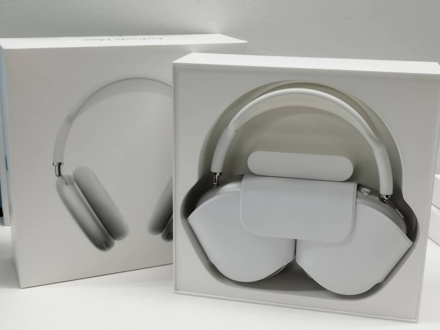 【動作良好】Airpods Max シルバー MGYJ3J/A 本体のみ Apple MGYJ3J/A AirPods Max シルバー 本体のみ Apple AirPods