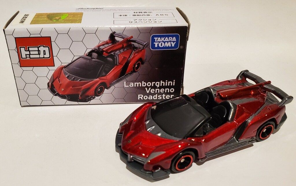 タカラトミー トミカ/非売品 ランボルギーニヴェネーノロードスター/赤