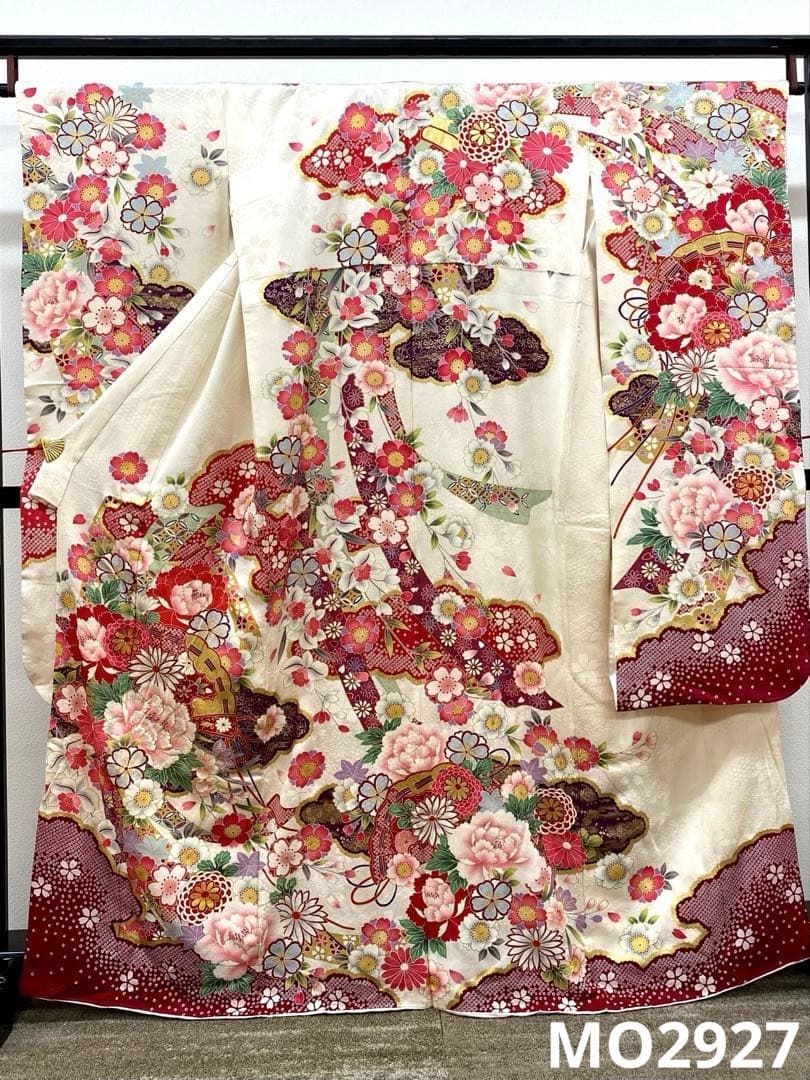 振袖 豪華 刺繍 金彩 紋意匠 身丈159cm 撥水加工済 振袖 豪華 刺繍 金彩