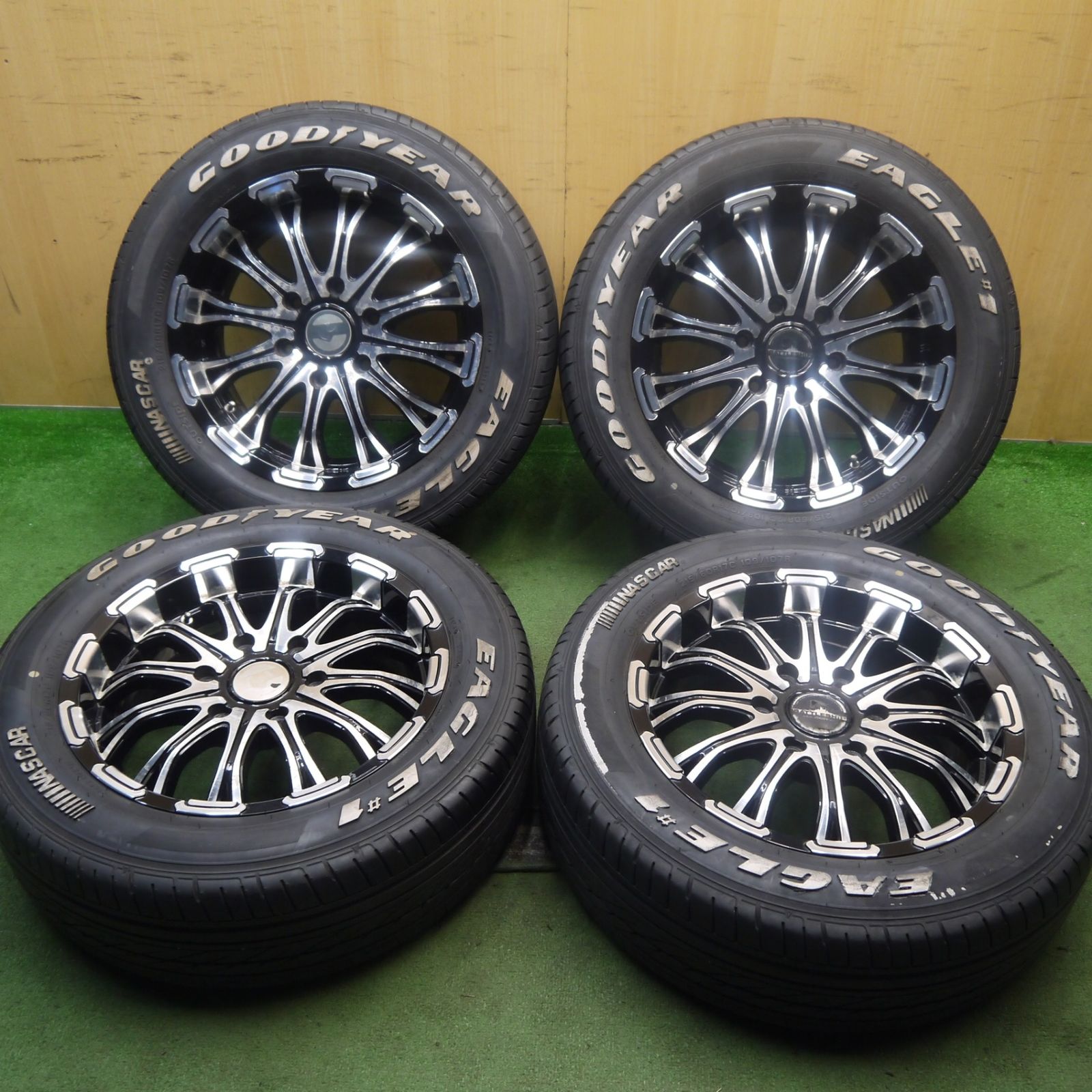 バリ溝 9分 BATTLESHIP 632 LOXARNY 215 60R17 109 107R グッドイヤー EAGLE 1 ホワイトレター ロクサーニ バトルシップ PCD139.7 6H 5092406Hノ