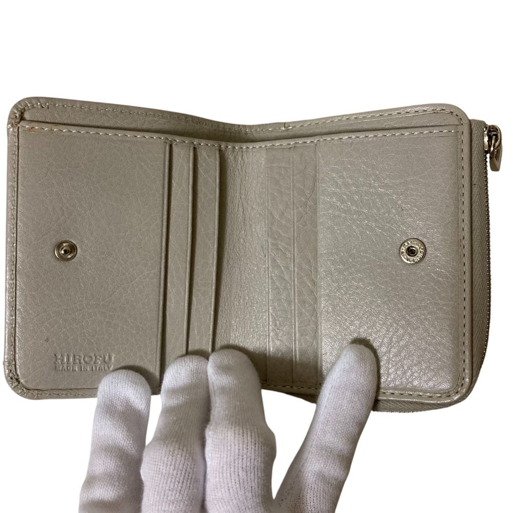 【美品】HIROFU 折り財布 エンボス レザー コンパクト 良品 HIROFU ヒロフ レザー ロゴエンボス コンパクトウォレット