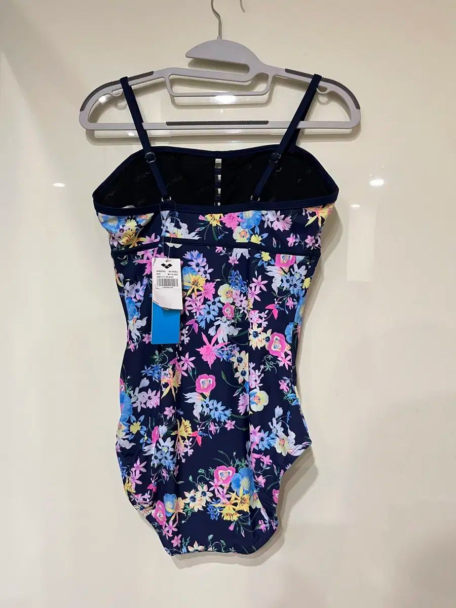 XL アリーナ フラワー パータン 水着